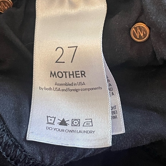 MOTHER Dazzler Mid Rise Ankle Jeans. - Picture 5 of 8